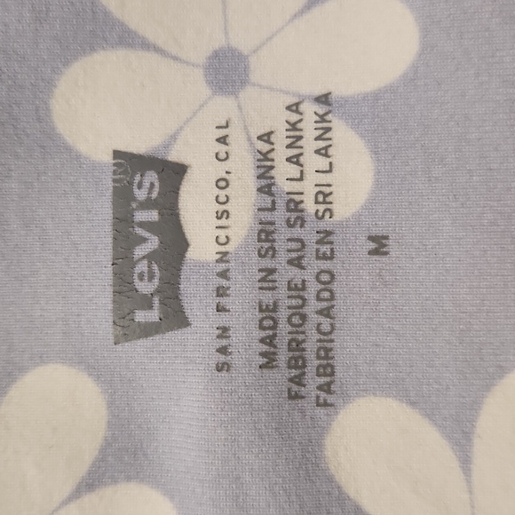 Levis womans floral print bike shorts size medium - Picture 5 of 7